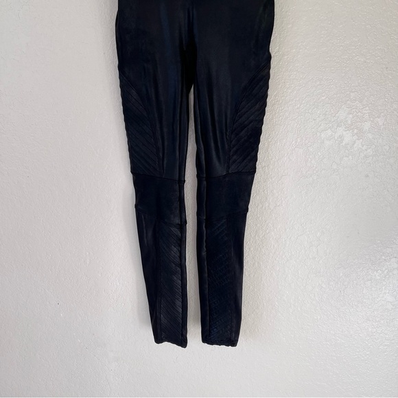 Spanx Faux Leather Moto Leggings size small - Picture 15 of 16